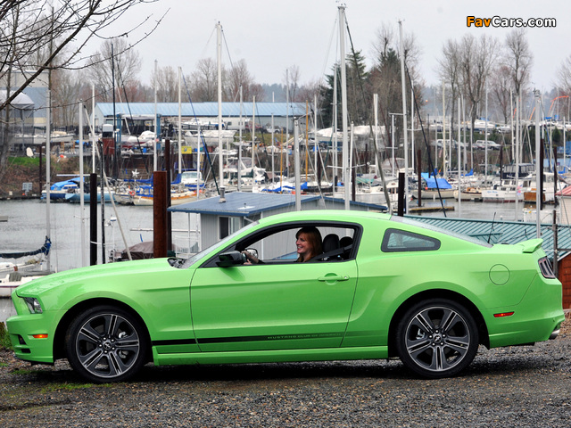 Photos of Mustang V6 2012 (640 x 480)