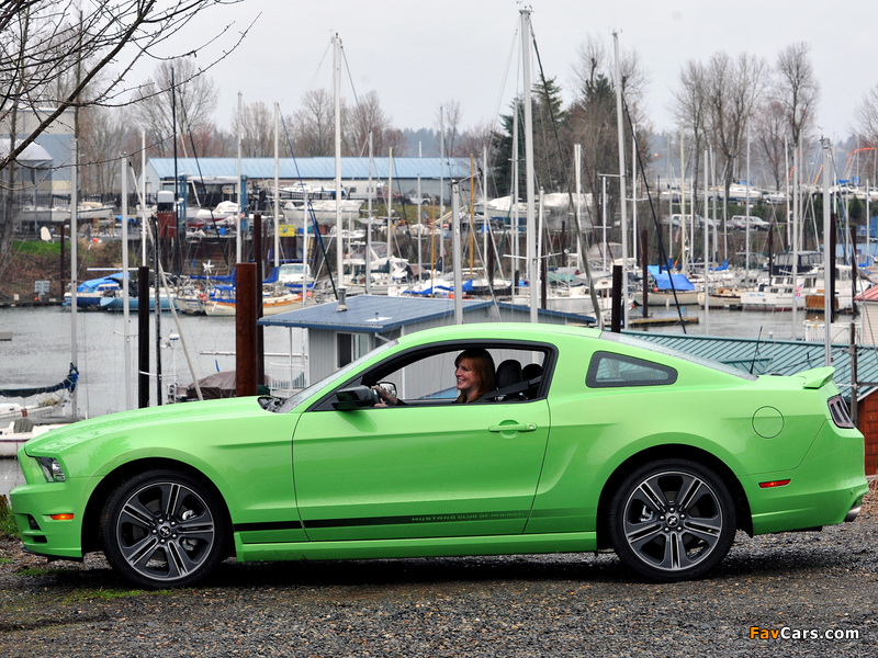 Photos of Mustang V6 2012 (800 x 600)