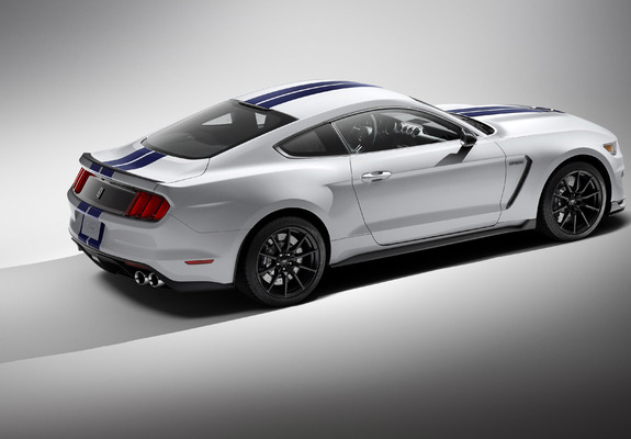 Photos of Shelby GT350 Mustang 2015