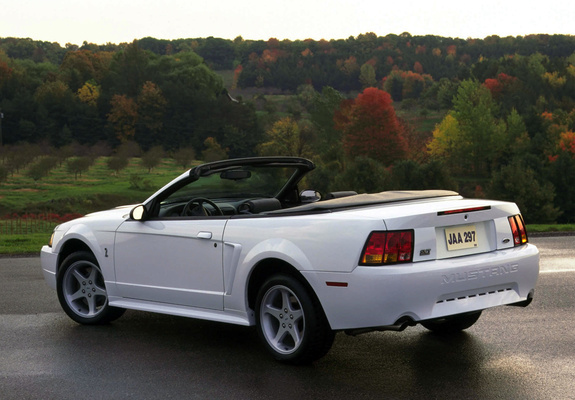 Pictures of Mustang SVT Cobra Convertible 1999–2002