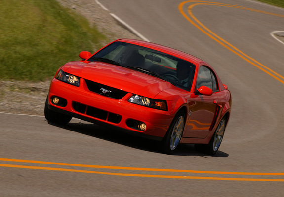 Pictures of Mustang SVT Cobra Coupe 2004–05