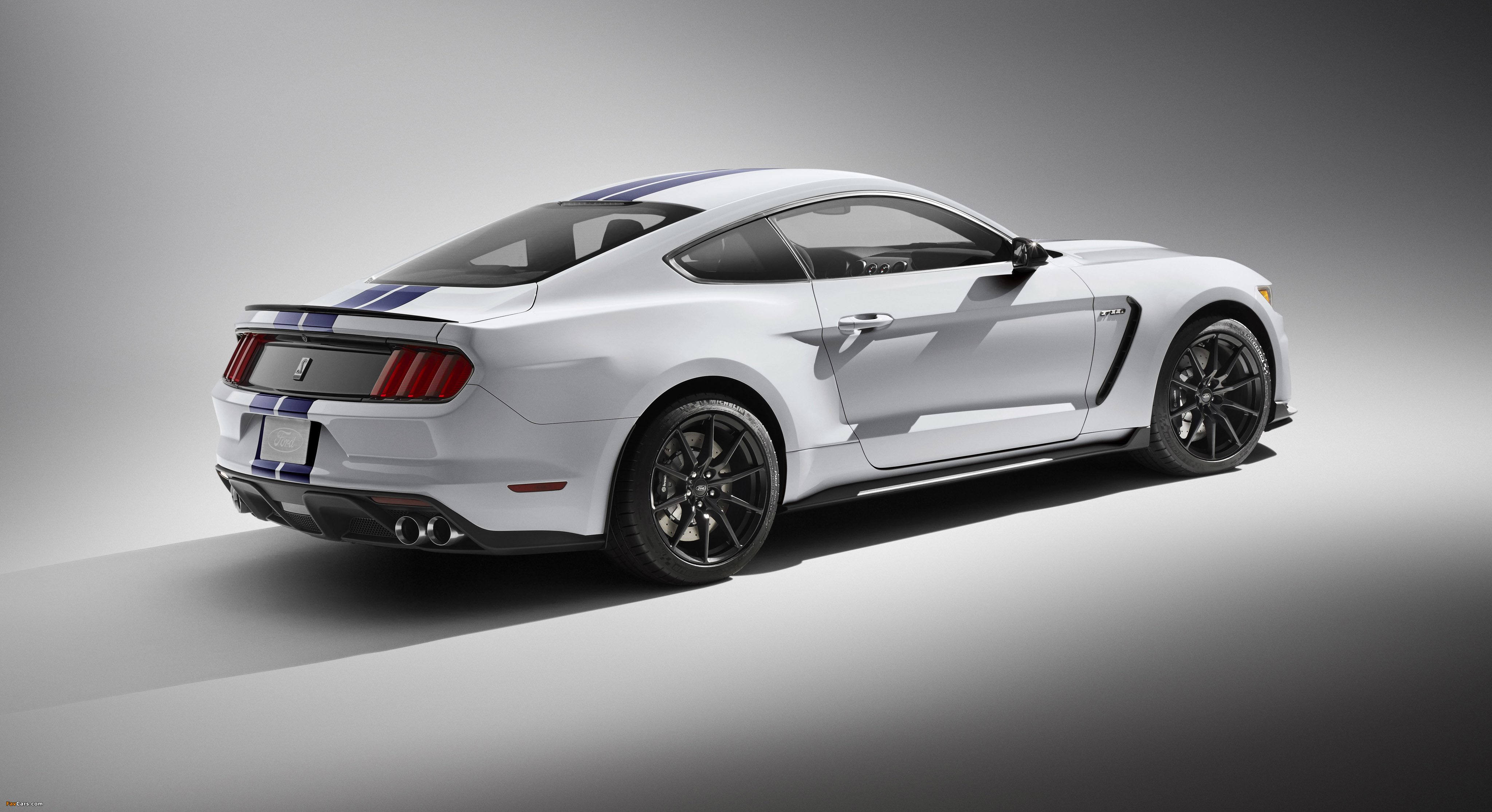 Pictures of Shelby GT350 Mustang 2015 (4096 x 2230)