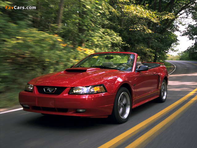Mustang GT Convertible 1999–2004 wallpapers (640 x 480)