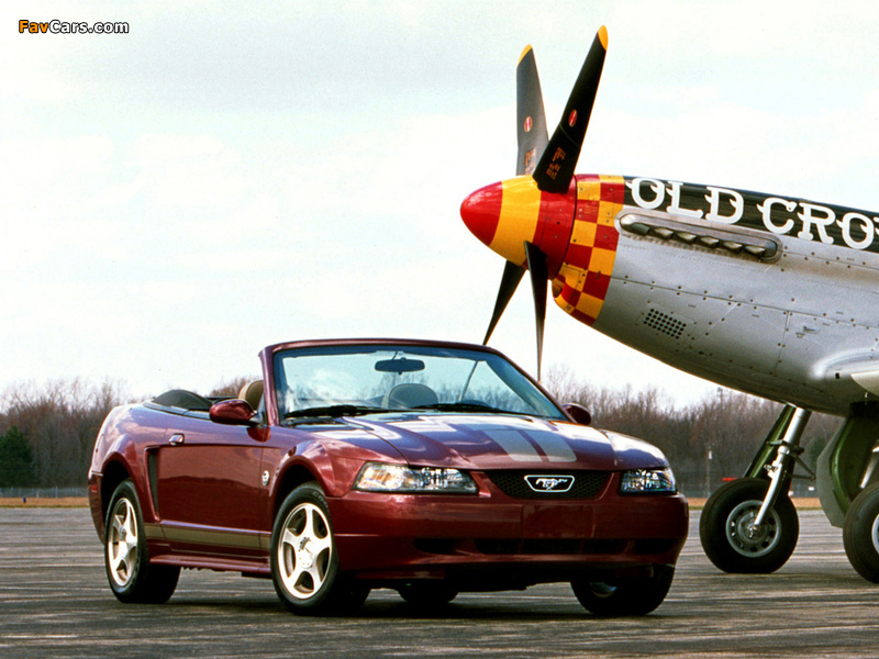 Mustang Convertible 40th Anniversary 2004 wallpapers (800 x 600)