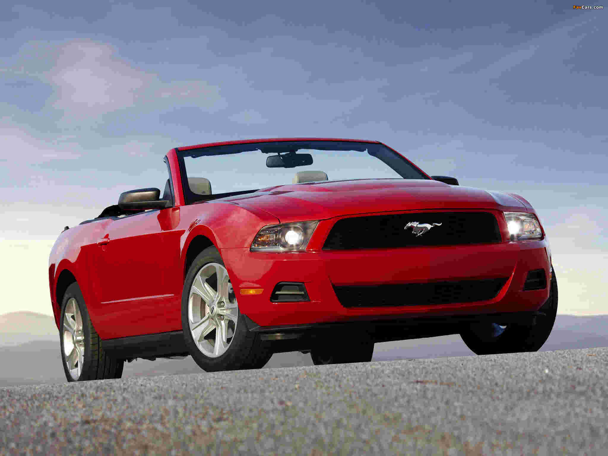 Mustang Convertible 2009–12 wallpapers (2048 x 1536)