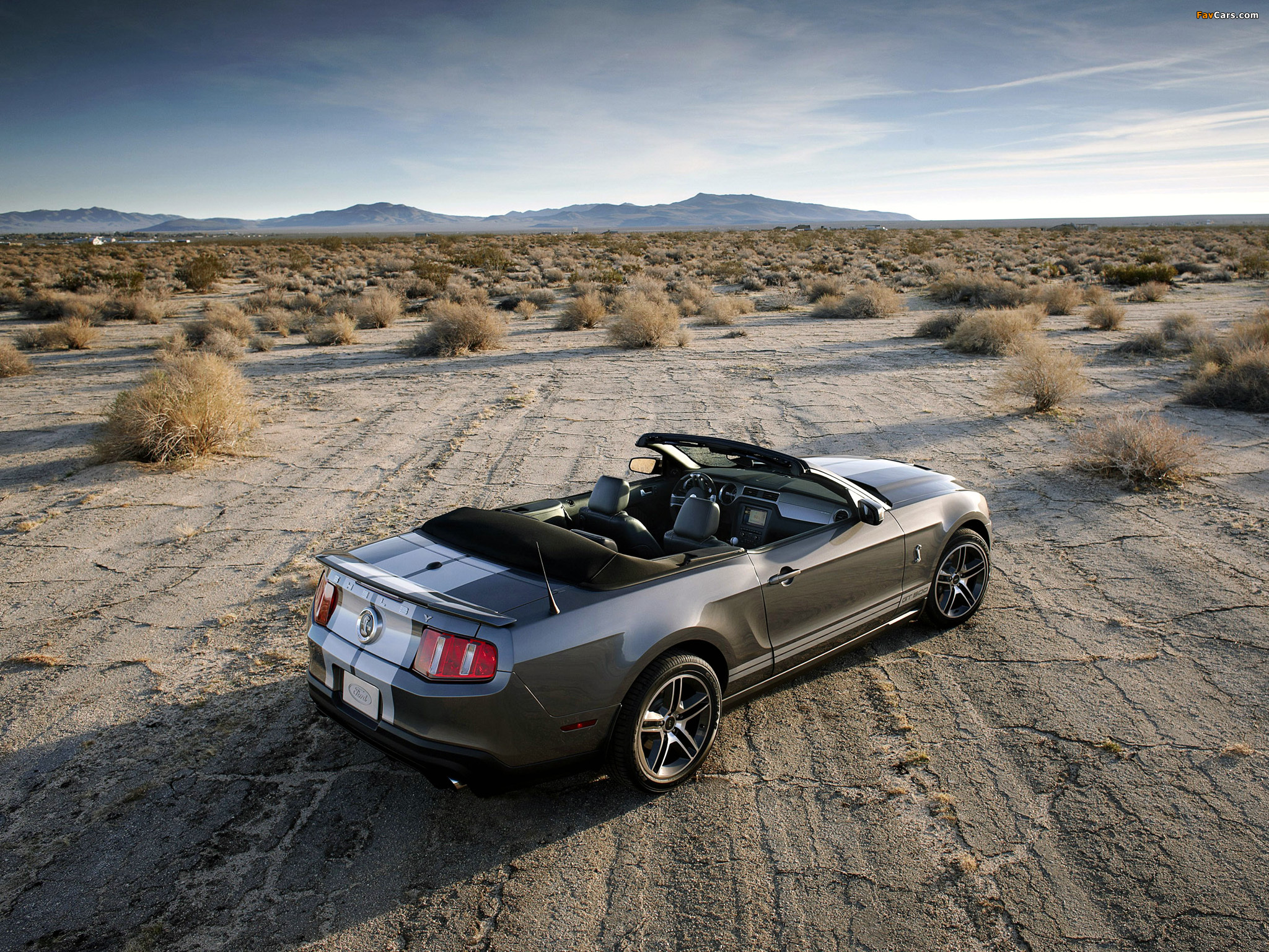 Shelby GT500 Convertible SVT 2009–10 wallpapers (2048 x 1536)