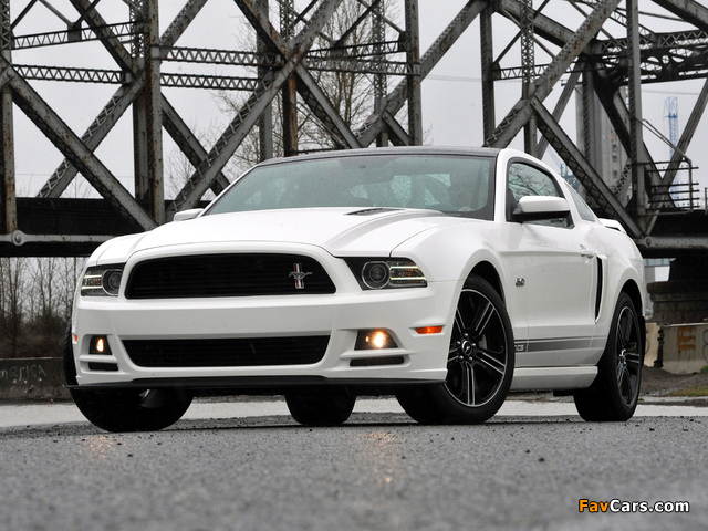 Mustang 5.0 GT California Special Package 2012 wallpapers (640 x 480)
