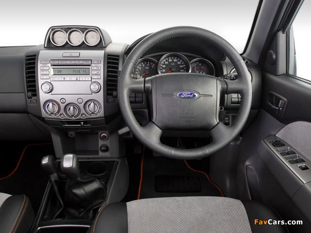 Ford Ranger Wildtrak Double Cab ZA-spec 2010–11 wallpapers (640 x 480)