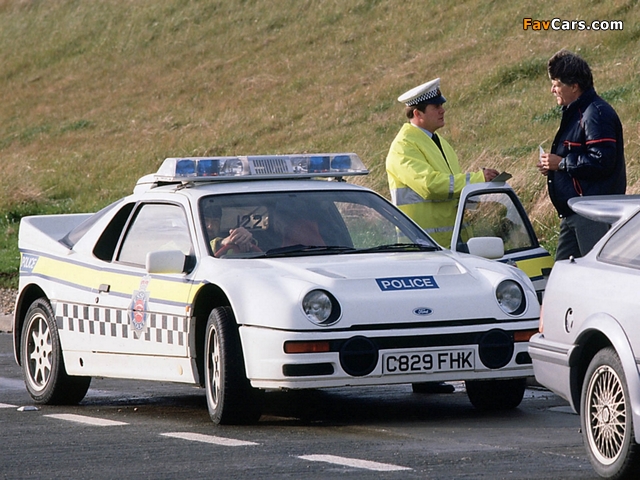 Photos of Ford RS200 Police 1984–86 (640 x 480)