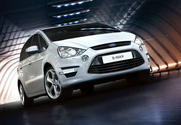 Photos of Ford S-MAX 2010