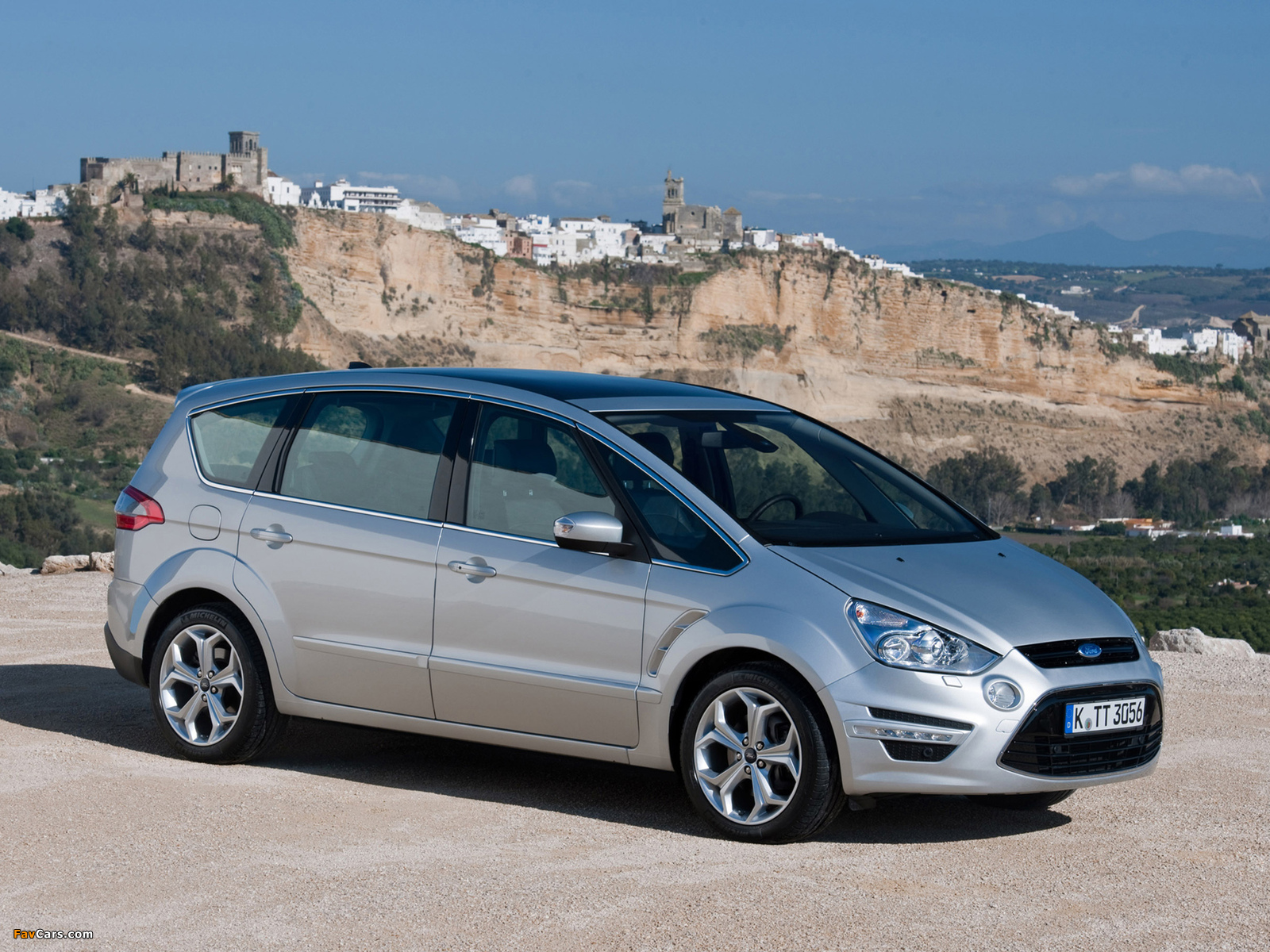 Ford S-MAX 2010 wallpapers (1600 x 1200)