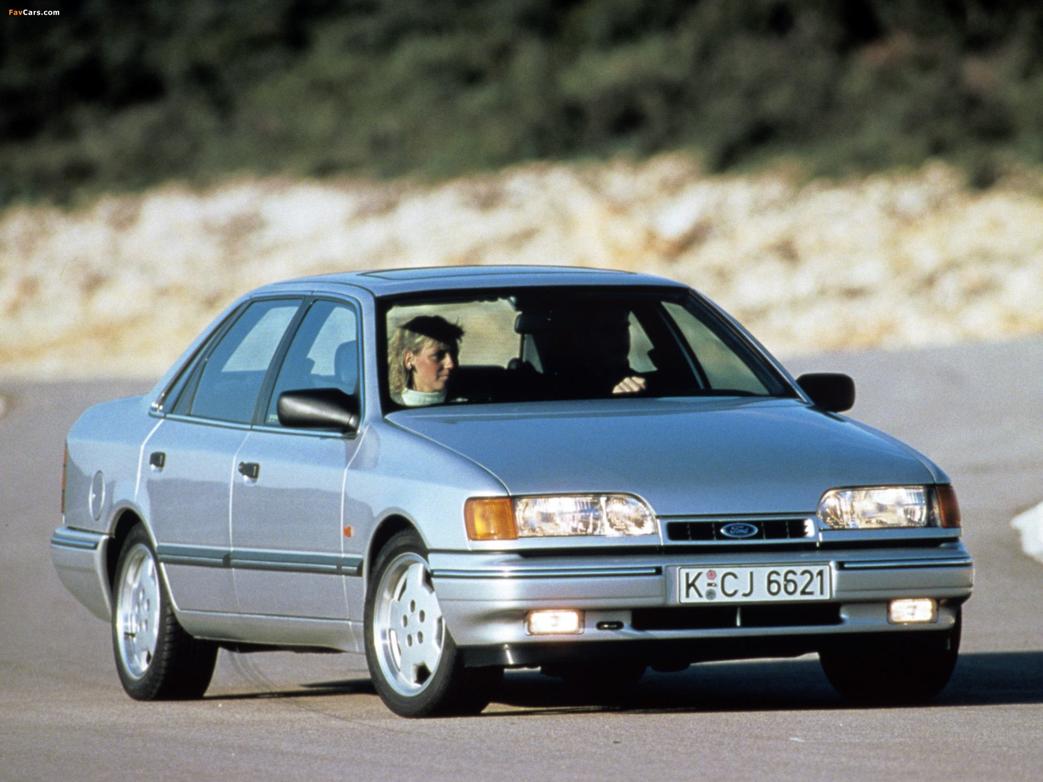 Ford Scorpio Sedan 1990–95 photos (2048 x 1536)