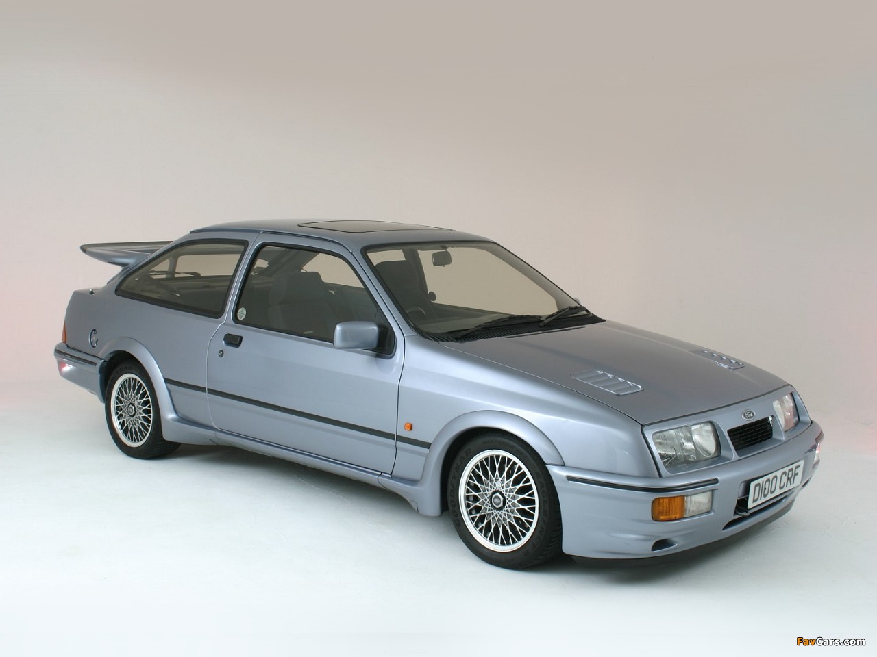 Images of Ford Sierra RS Cosworth UK-spec 1986–88 (1280 x 960)