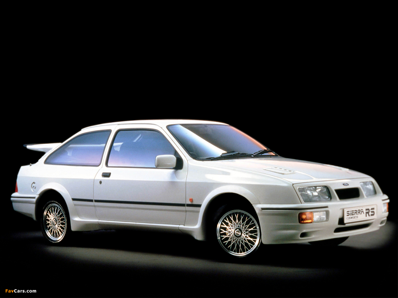 Ford Sierra RS Cosworth UK-spec 1986–88 wallpapers (1280 x 960)