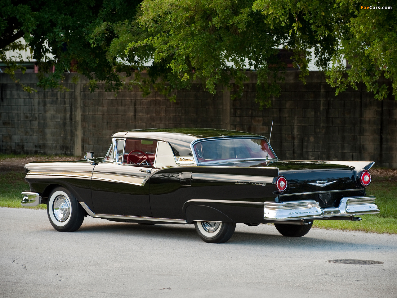 Ford Fairlane 500 Skyliner Retractable Hardtop 1957 photos (1280 x 960)