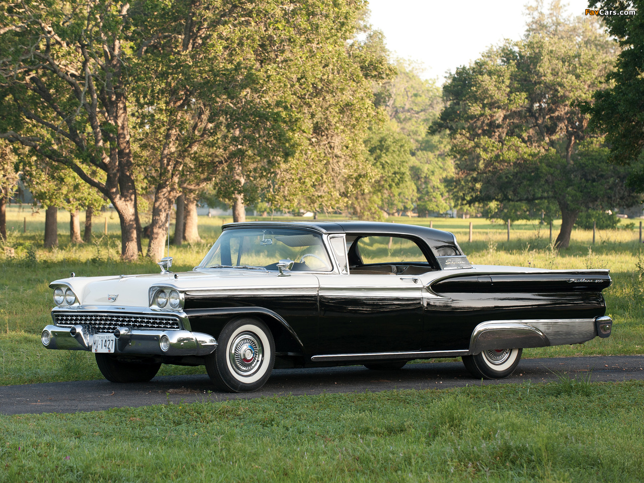 Photos of Ford Fairlane 500 Skyliner Retractable Hardtop 1959 (1280 x 960)