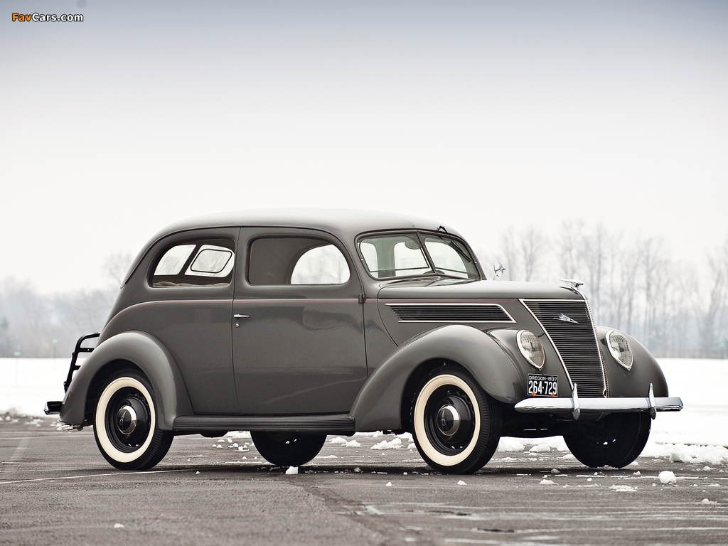 Ford V8 Standard Tudor Sedan (78-700A) 1937 images (1024 x 768)
