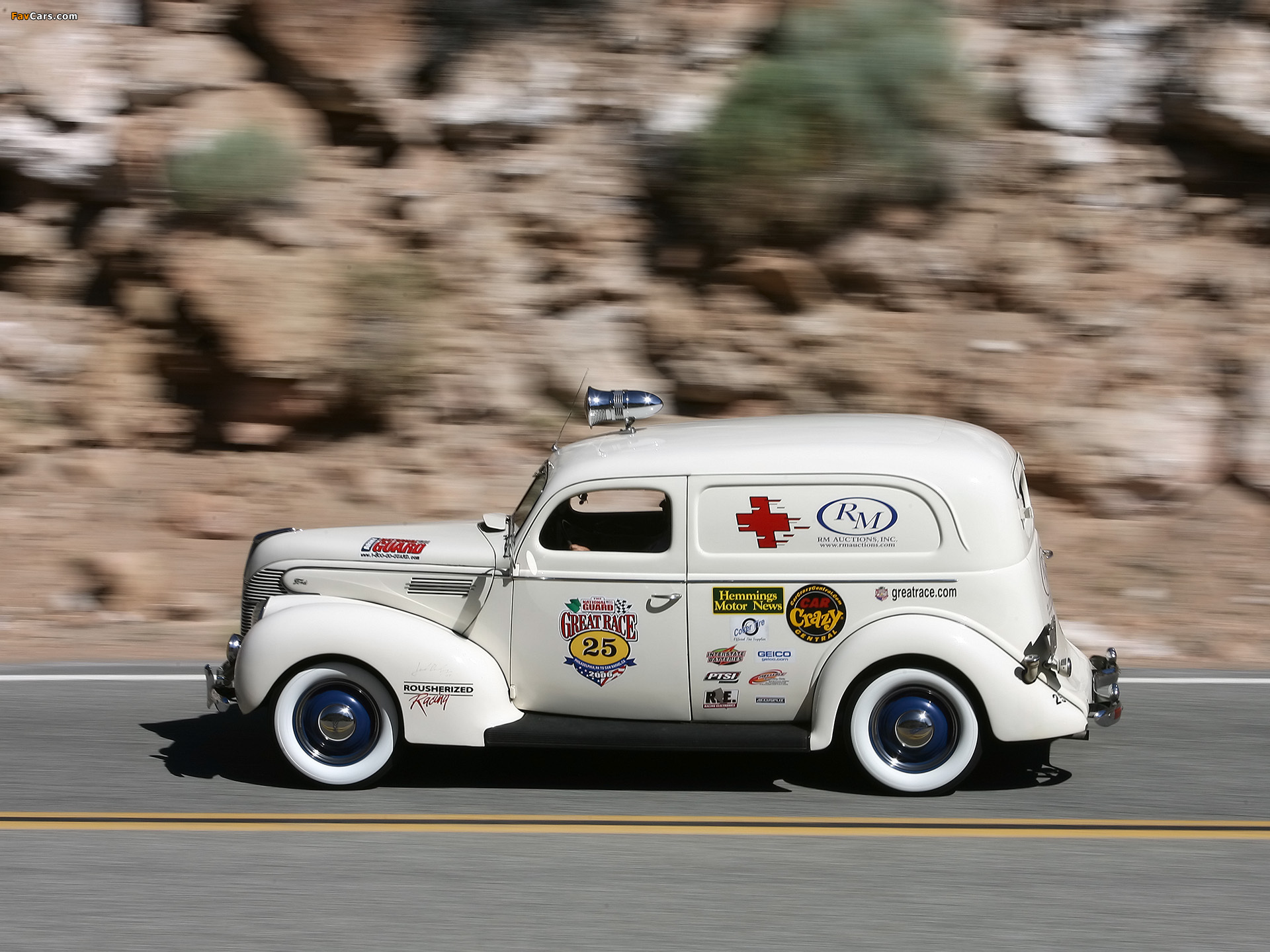 Ford V8 Standard Sedan Delivery (01A-78) 1939 pictures (1920 x 1440)