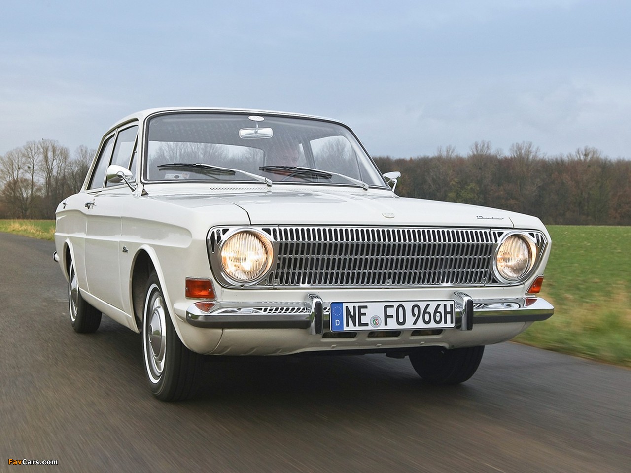 Ford 12M 2-door Saloon (P6) 1967–70 wallpapers (1280 x 960)