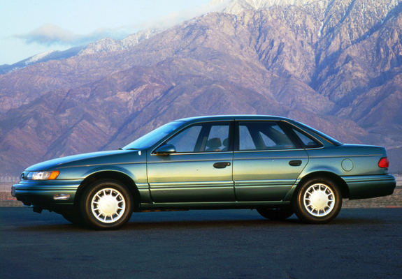 Ford Taurus 1992–95 pictures