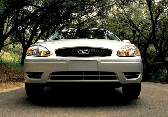 Ford Taurus 2000–06 images