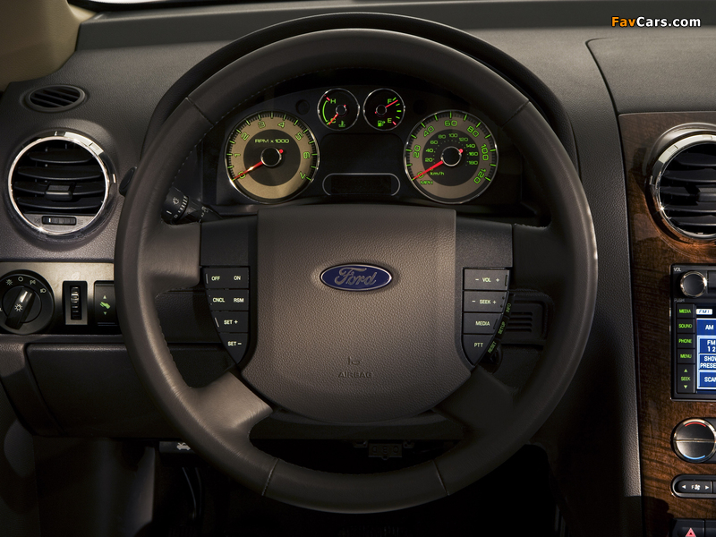 Ford Taurus X 2007–09 photos (800 x 600)