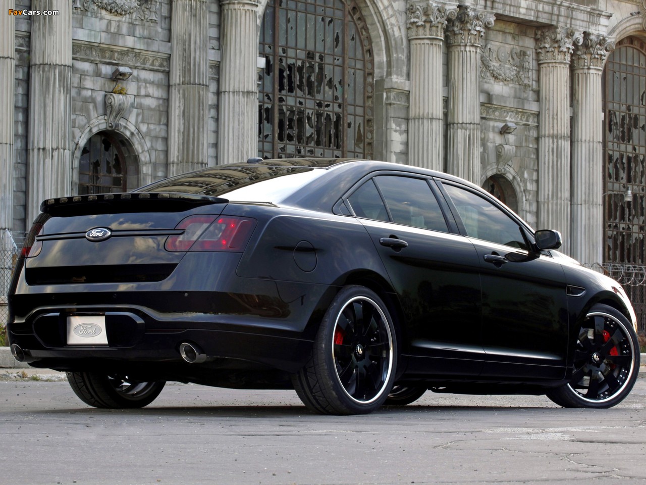 Stealth Ford Police Interceptor Sedan Concept 2010 pictures (1280 x 960)