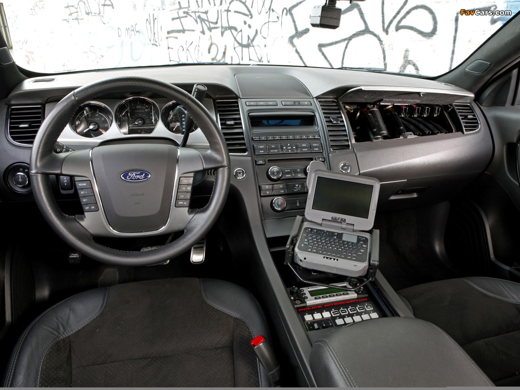 Images of Stealth Ford Police Interceptor Sedan Concept 2010 (1024 x 768)