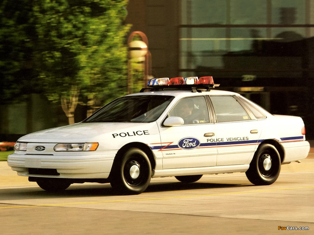 Photos of Ford Taurus Police 1992–95 (1024 x 768)