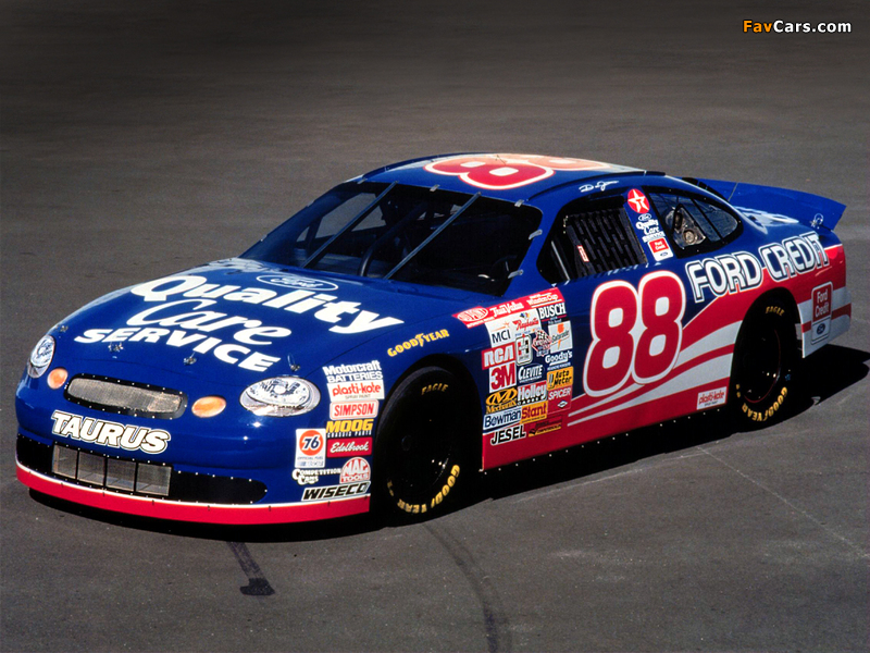Pictures of Ford Taurus NASCAR Race Car 1997 (800 x 600)
