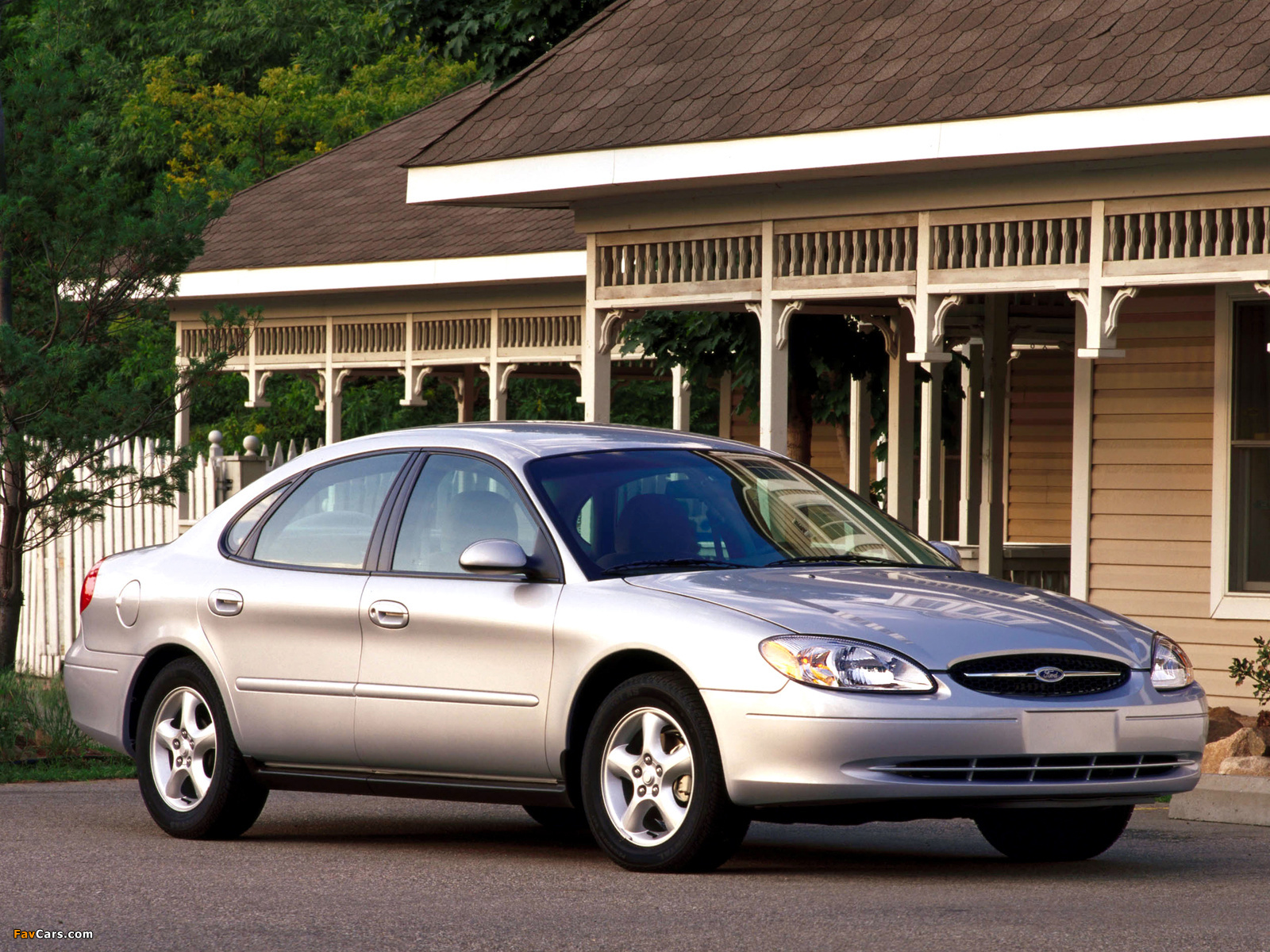 Pictures of Ford Taurus 2000–06 (1600 x 1200)