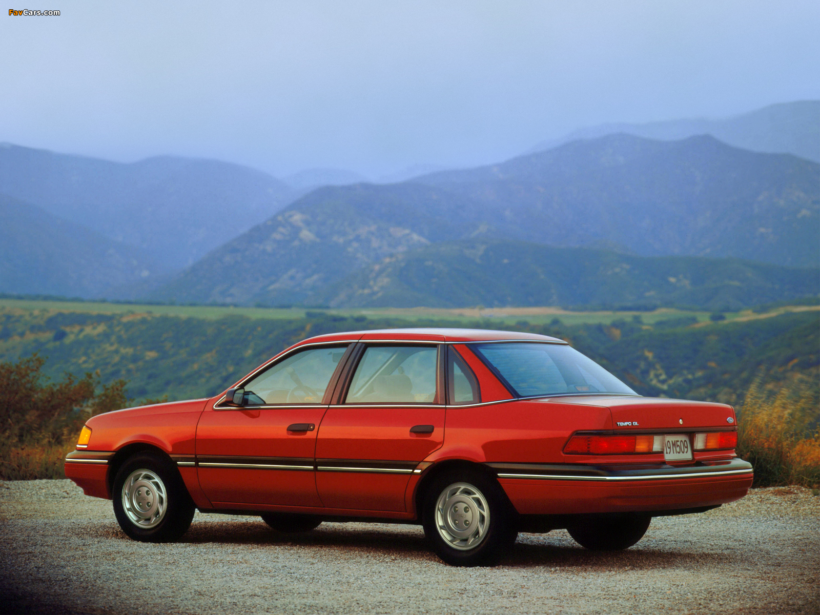 Photos of Ford Tempo Sedan 1988–91 (1600 x 1200)