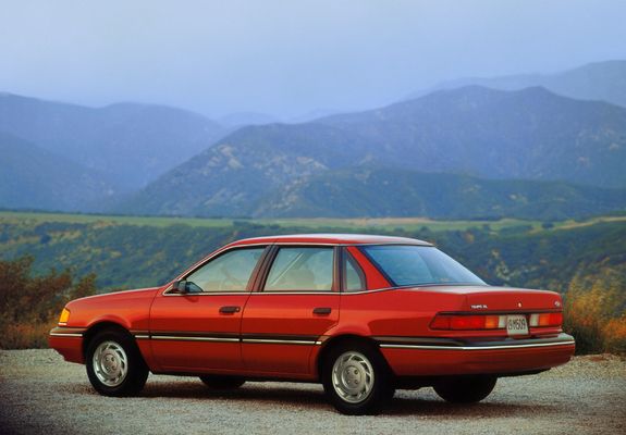 Photos of Ford Tempo Sedan 1988–91