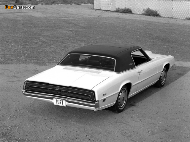 Ford Thunderbird 1967–71 pictures (640 x 480)