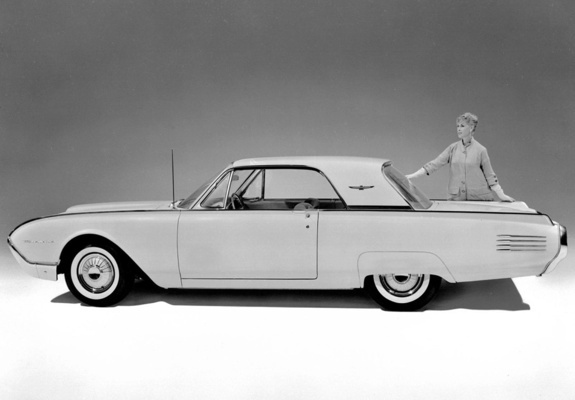 Images of Ford Thunderbird 1961
