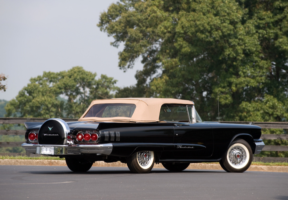 Pictures of Ford Thunderbird 1958