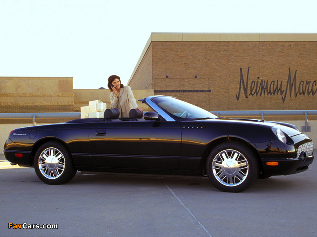 Pictures of Ford Thunderbird Neiman Marcus 2002 (640 x 480)