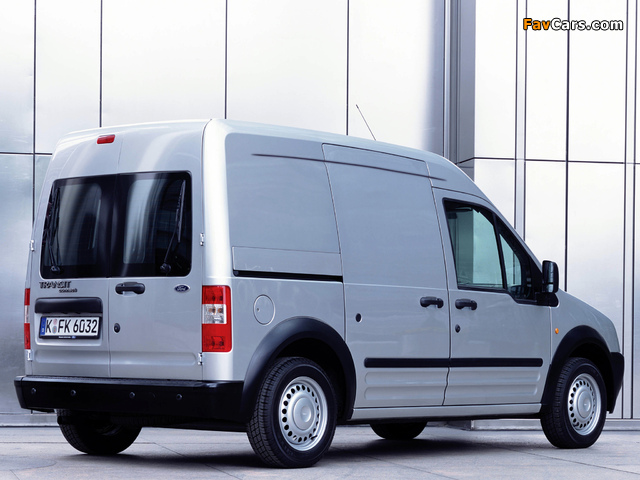 Ford Transit Connect LWB 2002–06 pictures (640 x 480)