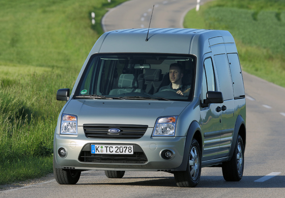 Ford Tourneo Connect 2009–12 photos