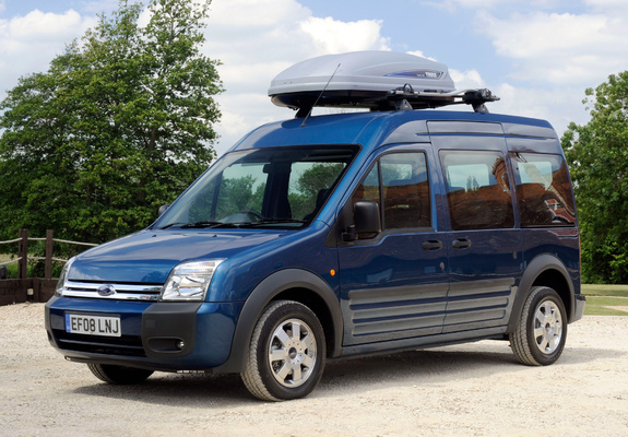 Images of Ford Tourneo Connect UK-spec 2002–09