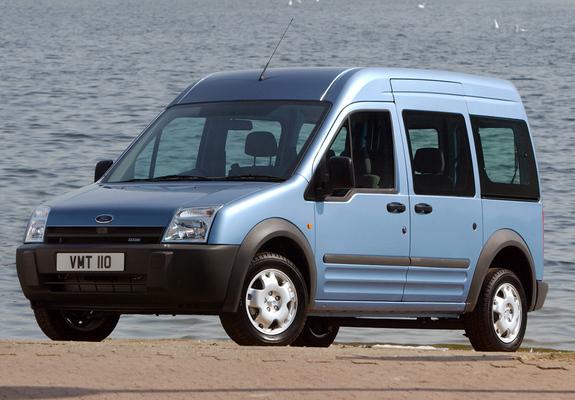 Images of Ford Tourneo Connect UK-spec 2002–09