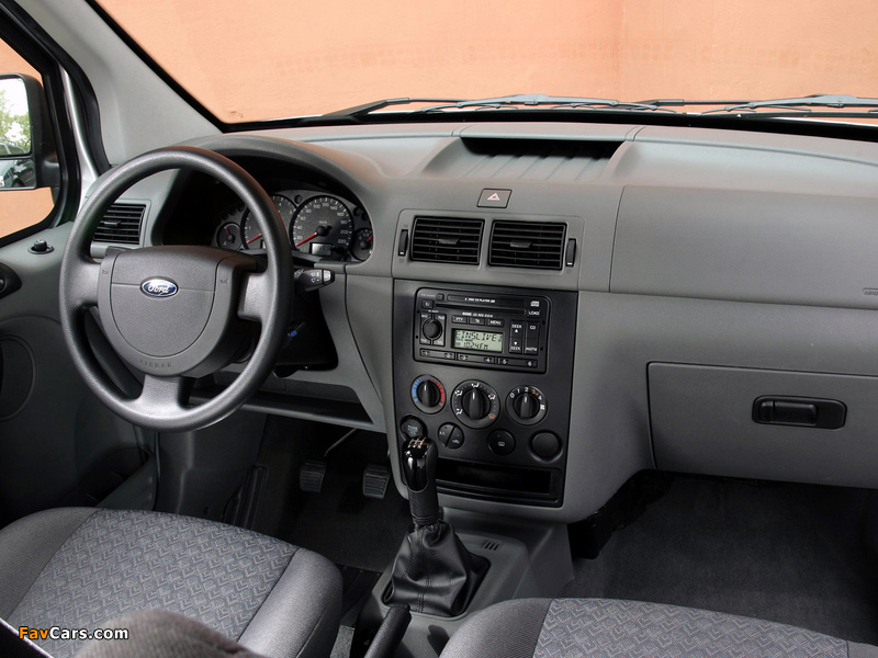 Photos of Ford Tourneo Connect 2002–09 (800 x 600)
