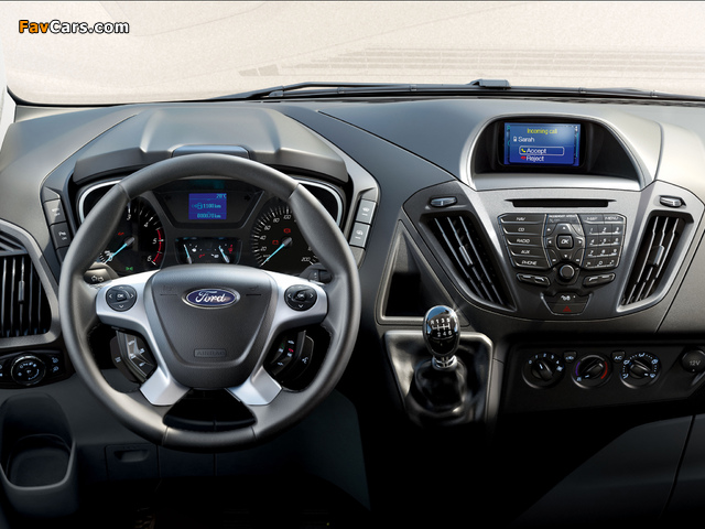 Ford Tourneo Custom 2012 photos (640 x 480)