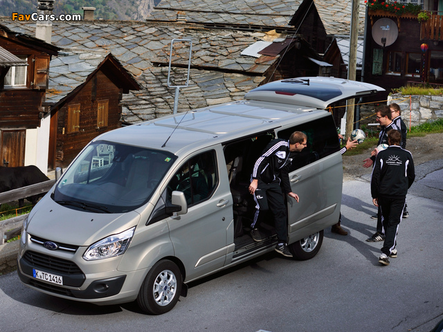 Pictures of Ford Tourneo Custom 2012 (640 x 480)
