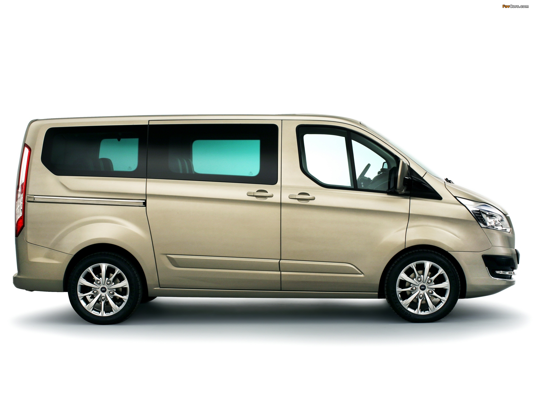 Ford Tourneo Custom 2012 wallpapers (2048 x 1536)