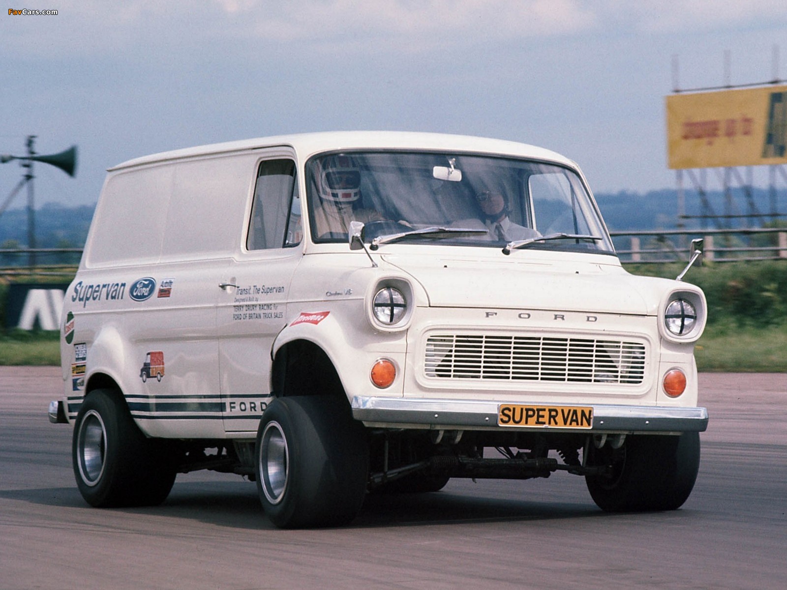 Photos of Ford Transit Supervan 1971 (1600 x 1200)