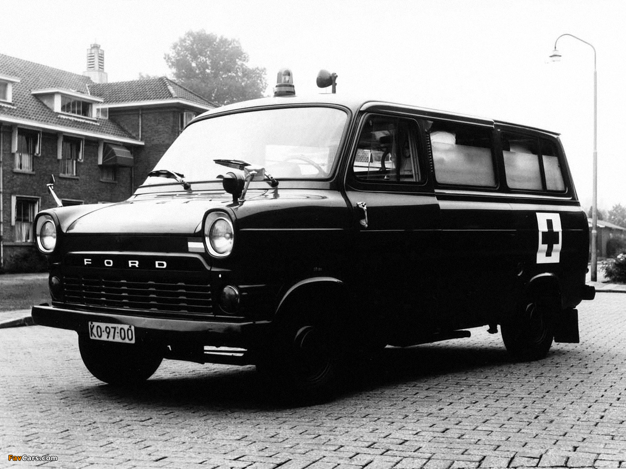 Photos of Ford Transit Ambulance 1965–71 (1280 x 960)