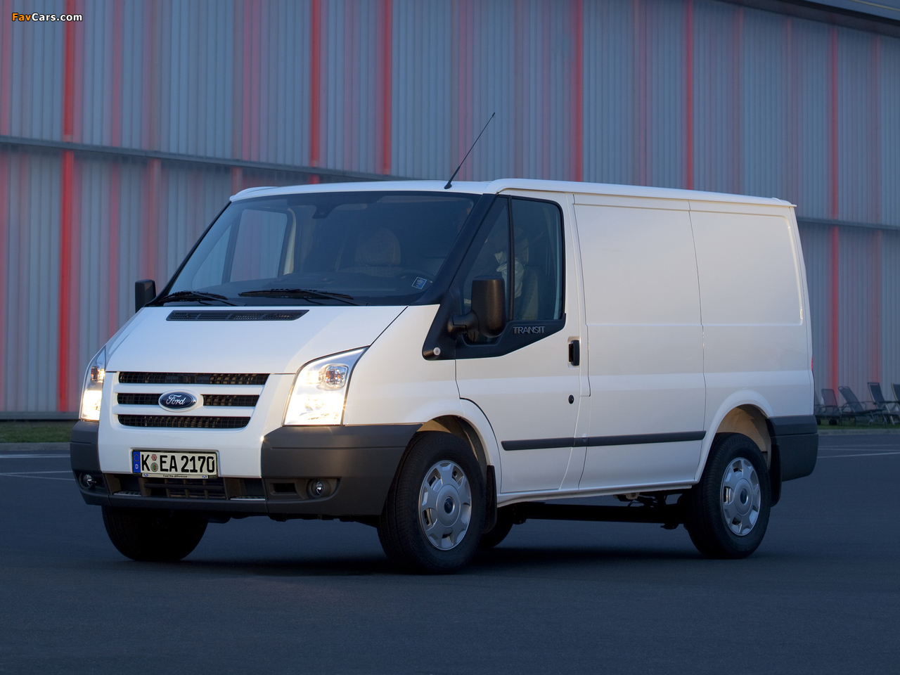 Photos of Ford Transit SWB Van 2006–11 (1280 x 960)