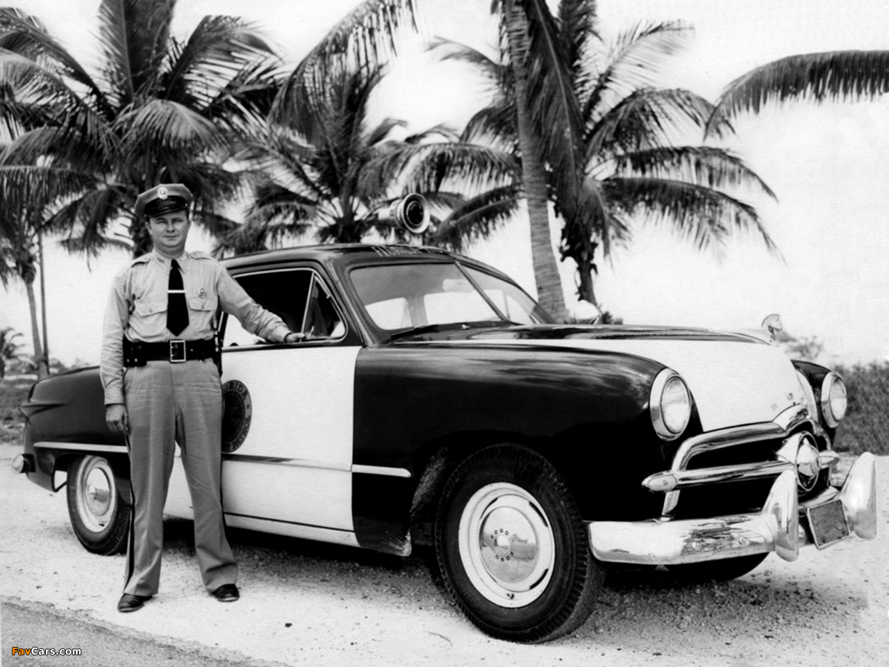 Ford Tudor Sedan Highway Patrol 1949 images (1280 x 960)