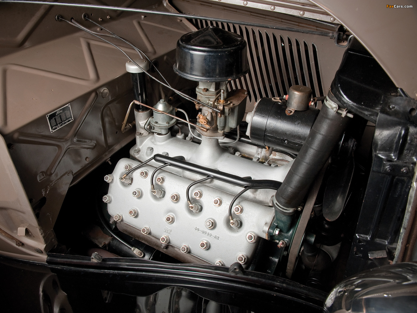 Ford V8 Cabriolet (40-760) 1933 wallpapers (1600 x 1200)